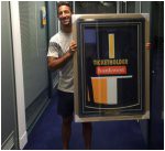 Фото: Риккардо вручили необычный подарок rikkardo vruchili neobychnyy podarok