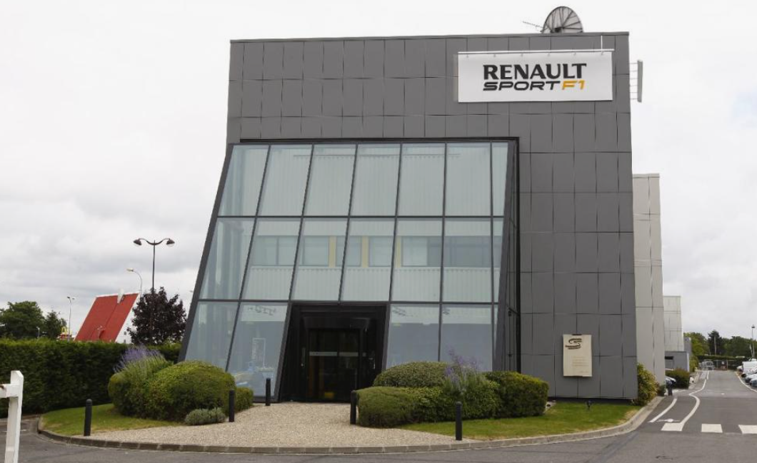 ������ �������: ������� �������� ���� Renault � ����-�������� ��� ��������: ��� �������� ������� � ������