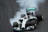 Lewis Hamilton (GBR) Mercedes AMG F1 W05 locks up under braking.