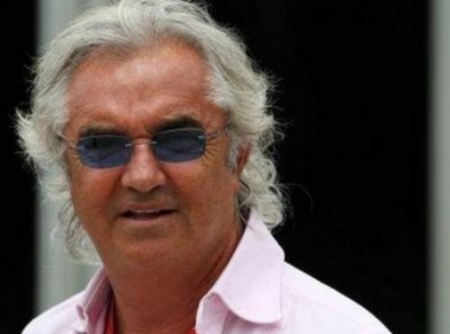 flavio-briatore-schitaet-chto-fernando-alonso-ostanetsya-v-ferrari