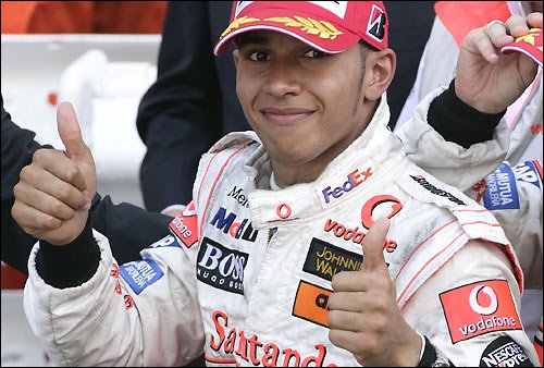 deymon-hill-hemilton-mozhet-stat-liderom-mercedes