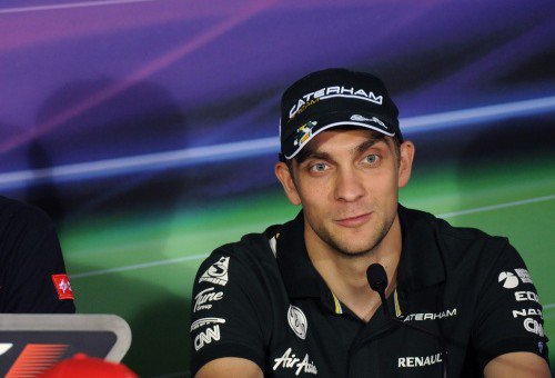 vitaliy-petrov-ostayotsya-v-quot-caterham-quot