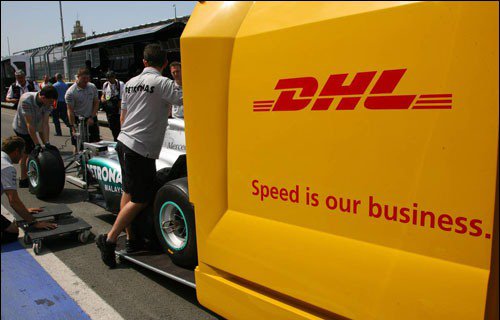 kompaniya-dhl-prodlila-svoy-kontrakt-s-formuloy-1