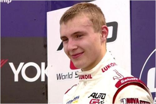 za-rul-bolida-sauber-sirotkin-syadet-na-zimnih-testah