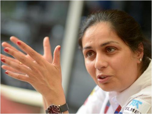 monisha-kaltenborn-my-ne-vedem-peregovory-s-barrikello