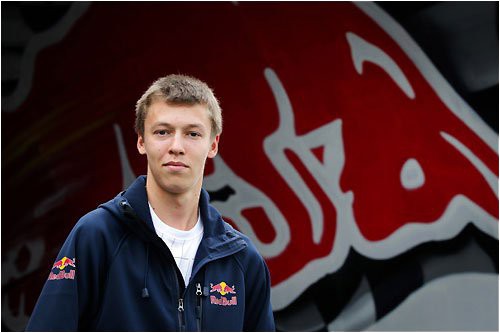 kvyat-rasskazal-o-tom-kak-on-podpisal-kontrakt-s-toro-rosso