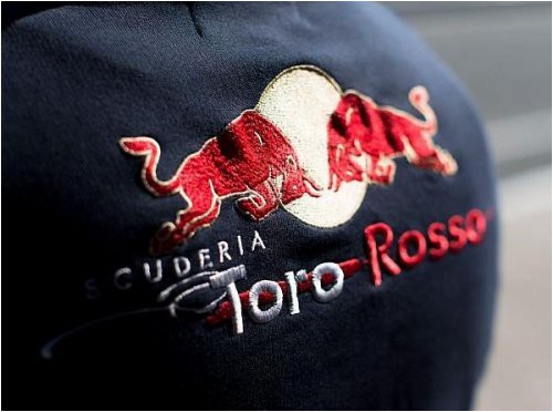 toro-rosso-podpisala-kontrakt-s-novym-sponsorom
