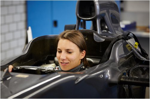 sleduyushchie-testovye-zaezdy-simona-de-silvestro-provedet-v-valensii