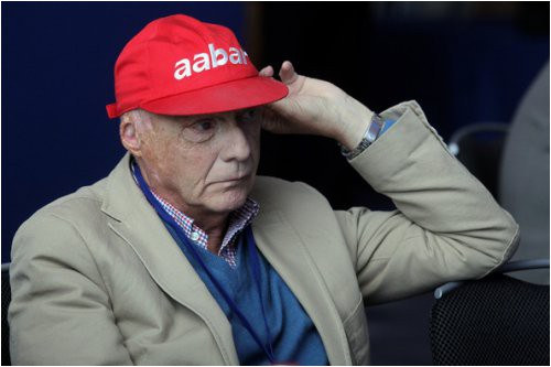 lauda-sebastyan-privyk-k-starym-bolidam
