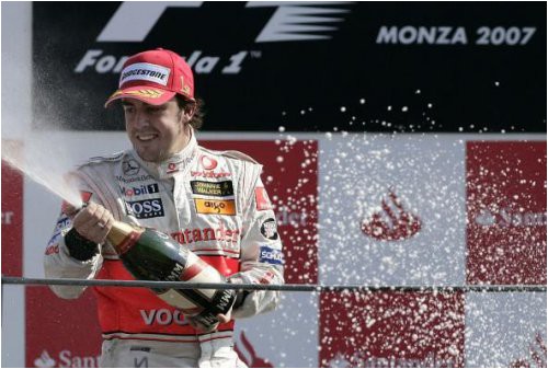 v-mclaren-hotyat-podpisat-kontrakt-s-fernando-alonso
