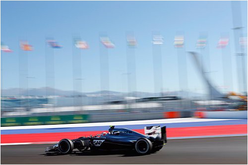 na-finalnyy-gran-pri-mclaren-privezet-obnovleniya