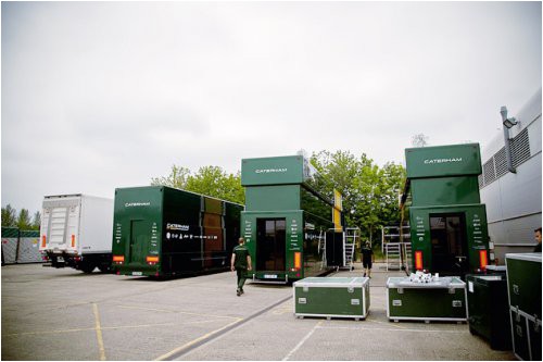ekklstoun-my-pomogli-caterham-priehat-v-oae
