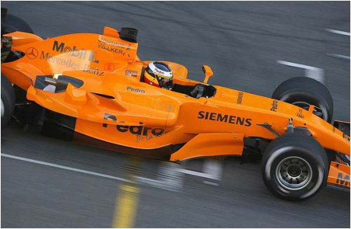 v-2015-m-godu-mclaren-izmenit-raskrasku-bolidov