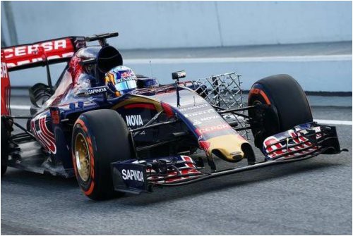 v-barselonu-toro-rosso-privezla-novyy-nosovoy-obtekatel