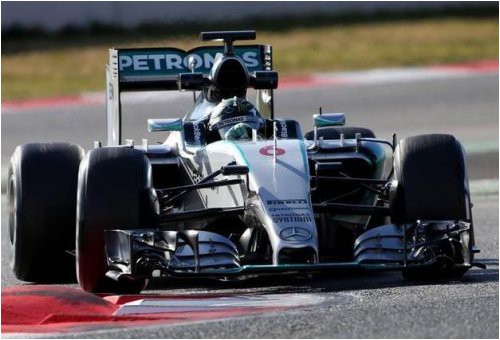 rosberg-bolidu-ne-hvataet-stsepleniya-s-dorozhnym-polotnom