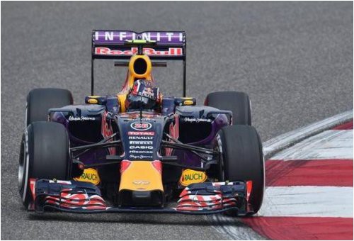 na-bolide-kvyata-lopnula-trubka-tormoznoy-sistemy