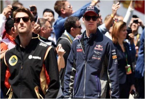 kvyat-gonki-pri-iskusstvennom-osveshchenii-otlichayutsya-ot-ostalnyh