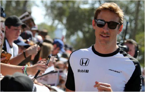 rukovoditeli-mclaren-ne-sobirayutsya-uvolnyat-battona