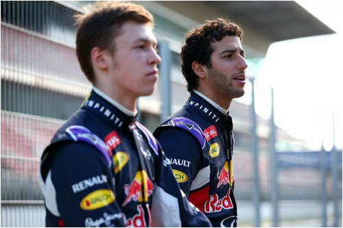 v-avstrii-kvyat-i-rikkardo-poluchat-pyatye-motory