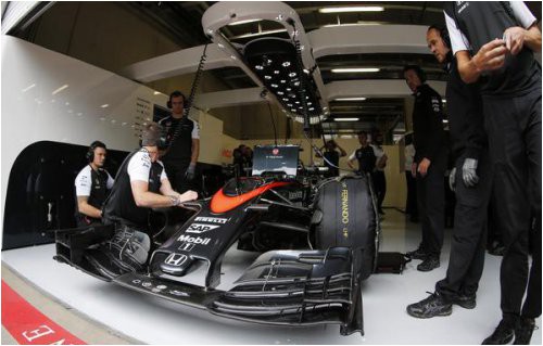 v-mclaren-prodolzhat-rabotu-nad-bolidom-2015-go-goda