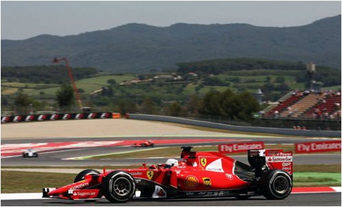v-belgii-ferrari-otmetit-900-y-start