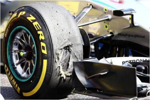 rosberg-na-skorosti-306-km-ch-ya-poteryal-kontrol-nad-bolidom