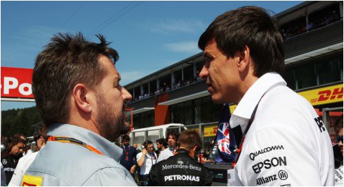 v-pirelli-oprovergayut-informatsiyu-o-teorii-zagovora-protiv-mercedes