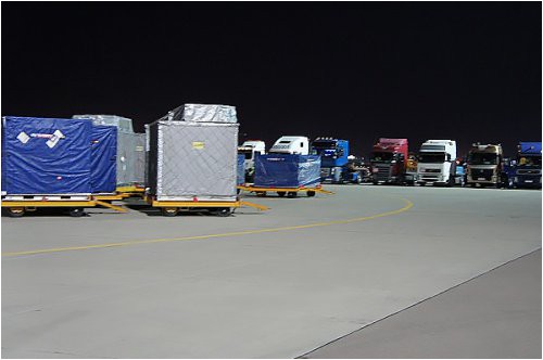 v-sochi-pribyli-bolidy-williams-red-bull-i-mercedes