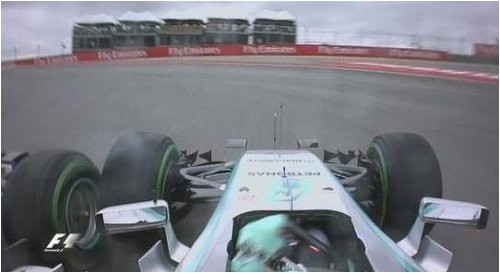 rosberg-vo-vremya-starta-proizoshla-probuksovka