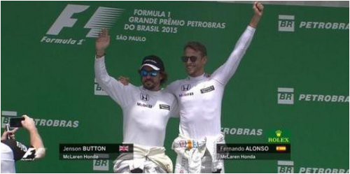 v-brazilii-piloty-mclaren-podnyalis-na-podium