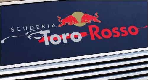 ferrari-predostavit-toro-rosso-motor-2016-go-goda?