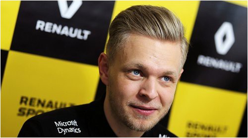 magnussen-bolid-renault-luchshe-proshlogodney-mashiny-mclaren