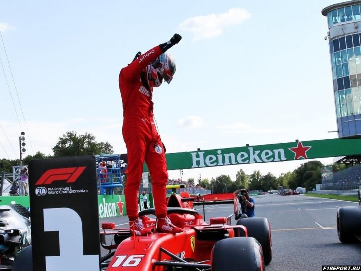 Официально:  Леклер будет выступать в составе Ferrari до конца 2024-го года