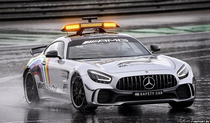 В следующем году в Формуле 1 появится машина безопасности и скорая помощь Aston Martin