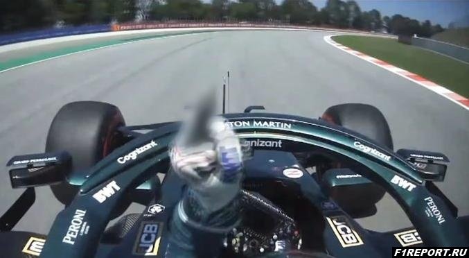 В Испании пилот Aston Martin показал Мазепину средний палец