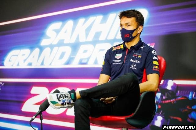 Фото: Албон: Я в долгу перед Расселлом