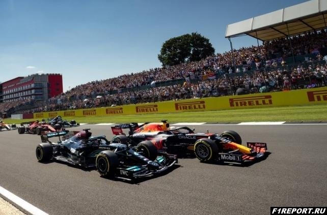 Хаккинен:  У Mercedes все еще есть преимущество в скорости над Red Bull
