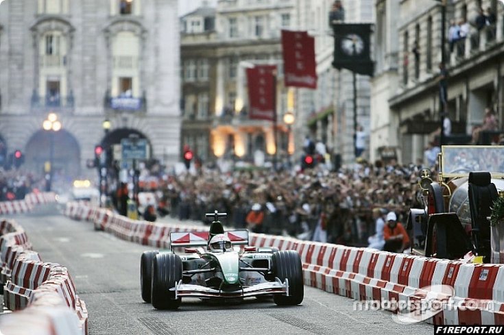 Руководство Формулы-1 хочет добавить в календарь Гран-при Лондона