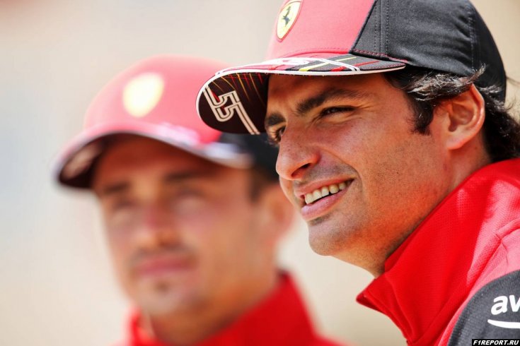 Марко: Уход Сайнса из Ferrari не имеет смысла