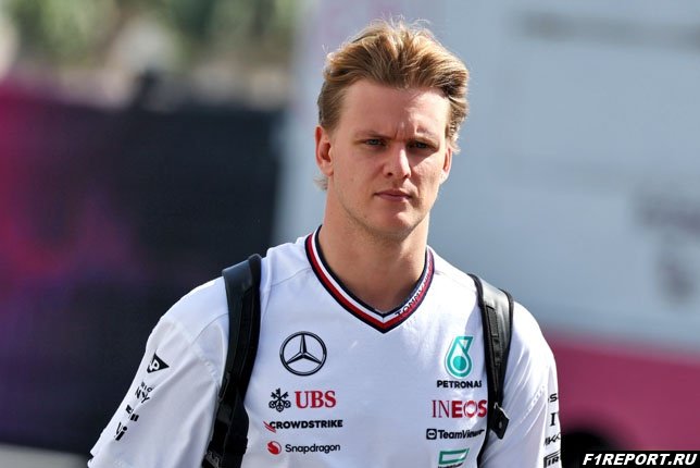Команда Mercedes провела тесты для Мика Шумахера и Андреа Кими Антонелли
