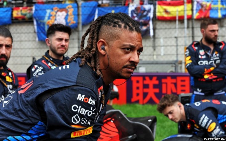 bivshiy-mehanik-red-bull-otvetil-kritikam-po-povodu-medlennih-pit-stopov