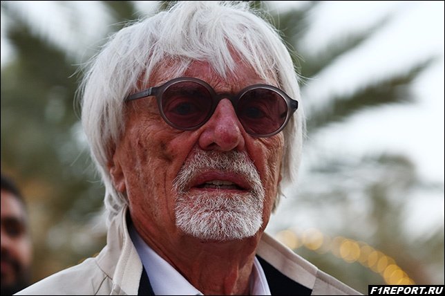 berni-ekklstoun:-hotel-uvidet-kak-mashini-formuli-1-proedut-po-krasnoy-ploshchadi!