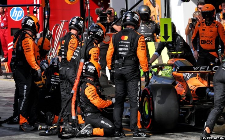 Фото: Глава McLaren: Проблемы на пит-стопах обусловлены сложным оборудованием