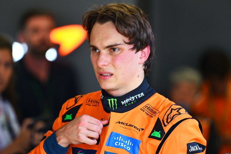 Фото: Оскар Пиастри расстроен своим вылетом в спринте