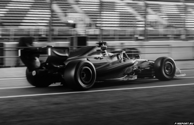 v-seti-poyavilsya-videorolik-s-pervyh-testov-aston-martin-amr26