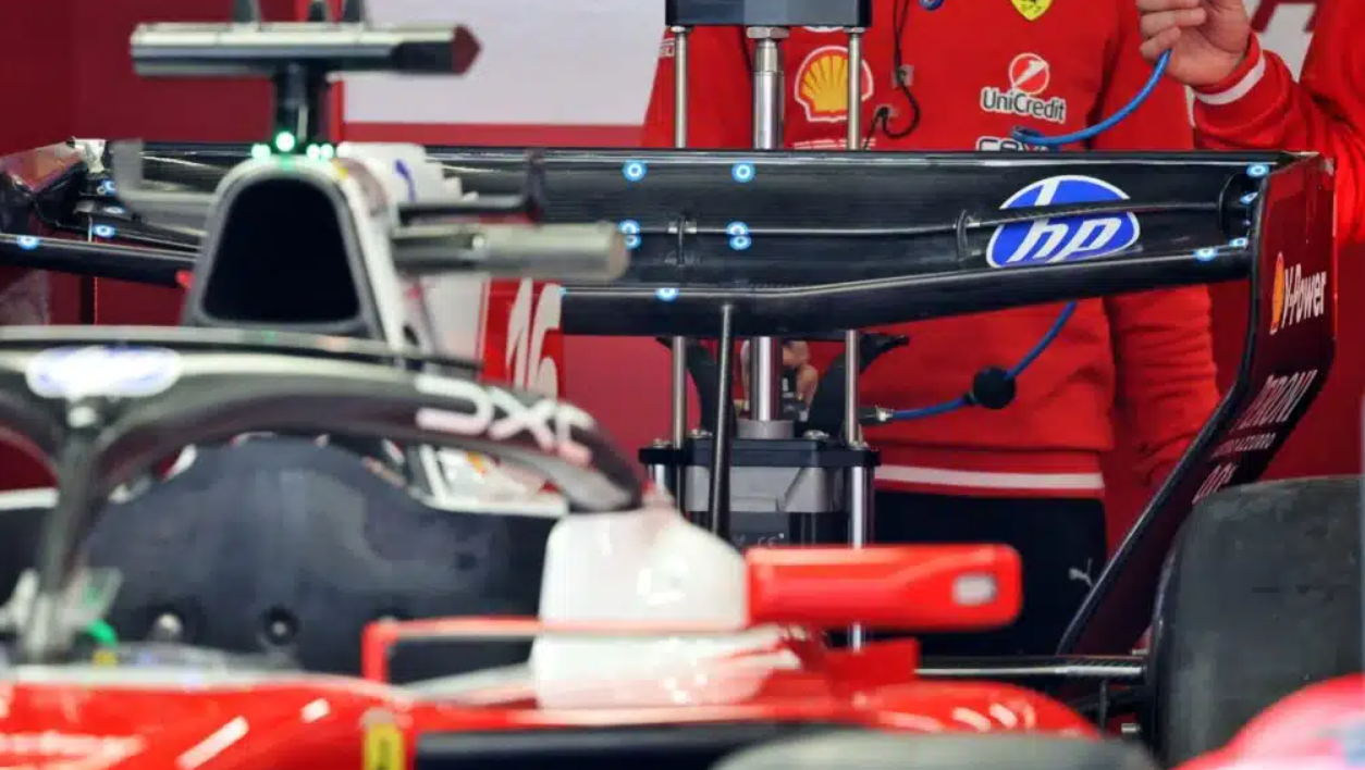 ������ �������: ����� ����� � ������-����������: ����� ����������� ������� Ferrari ������� �� ���� � ������