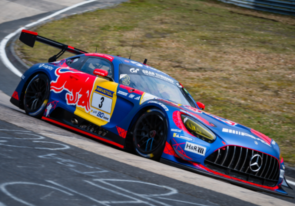 ekipag-ferstappena-poteryaet-tri-politsii-na-starte-pervoy-kvalifikatsionnoy-gonki-na-nyurburgringe