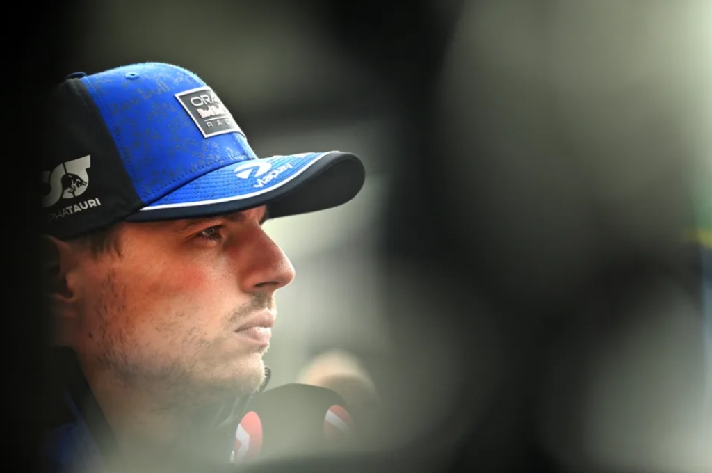 ������ �������: � �����-������ Mercedes ����������������� ��������������� ����� �����������