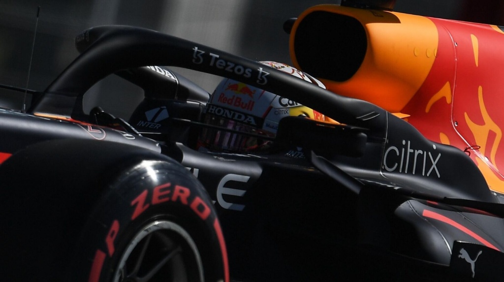 ������ �������: Red Bull �� ������ ������� ������������ ���� RB22 � ���� ������ � �� ������� ����� �� ��������� ������