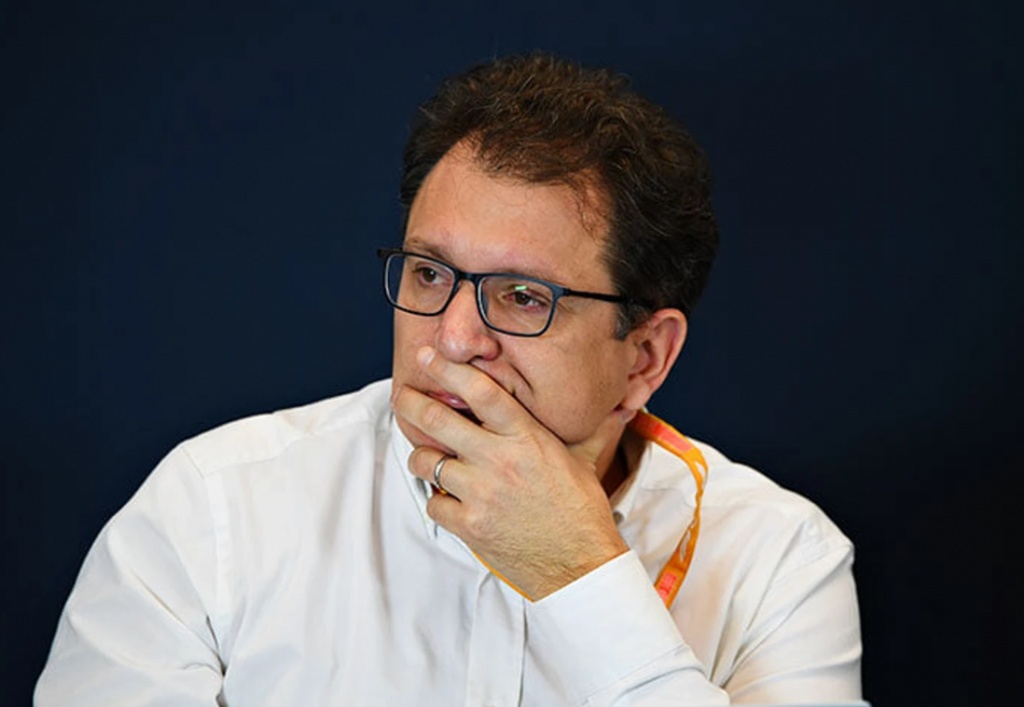 ������ �������: �������� � ������������ � F1: ������ ���������� ������